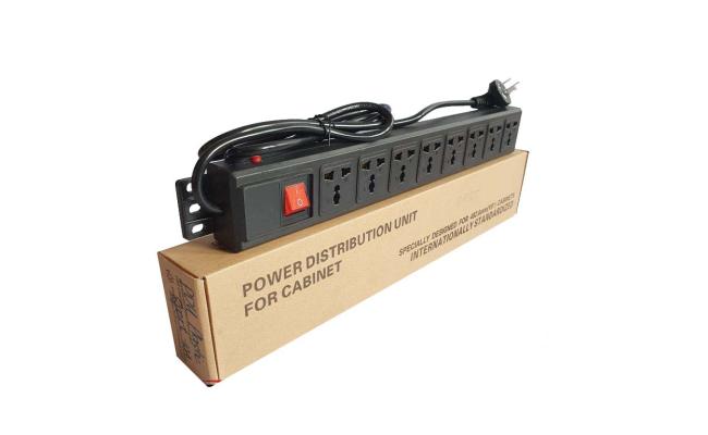 Universal 8-Port UK 16A PDU Power Distribution Unit For Cabinets